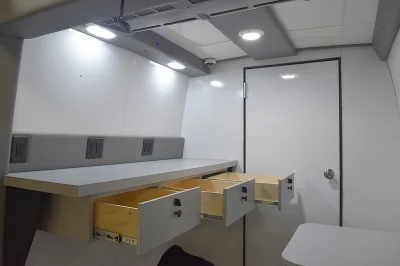 OFFICE CUSTOM SPRINTER TRANSIT PROMASTER SWAT MOBILE OFFICE SET UP - 2020 MERCEDES-BENZ SPRINTER 2500 CUSTOM - Image 11 of 22