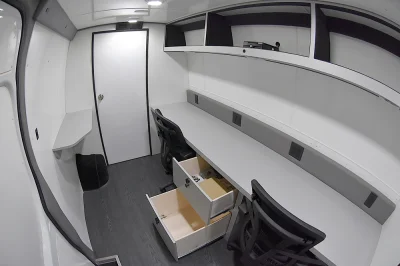 OFFICE CUSTOM SPRINTER TRANSIT PROMASTER SWAT MOBILE OFFICE SET UP - 2020 MERCEDES-BENZ SPRINTER 2500 CUSTOM - Image 18 of 22