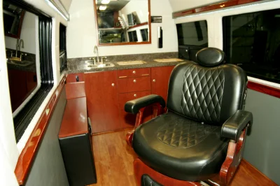 MOBILE HAIR SALON BARBERSHOP IN A VAN CUSTOM MERCEDES SPRINTER VANS HAIR CLIPPER - 2020 MERCEDES-BENZ SPRINTER 2500 CUSTOM - Image 11 of 40