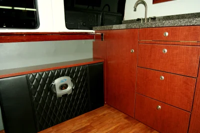 MOBILE HAIR SALON BARBERSHOP IN A VAN CUSTOM MERCEDES SPRINTER VANS HAIR CLIPPER - 2020 MERCEDES-BENZ SPRINTER 2500 CUSTOM - Image 20 of 40