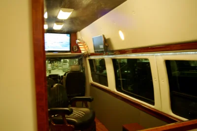 MOBILE HAIR SALON BARBERSHOP IN A VAN CUSTOM MERCEDES SPRINTER VANS HAIR CLIPPER - 2020 MERCEDES-BENZ SPRINTER 2500 CUSTOM - Image 28 of 40