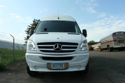 MOBILE HAIR SALON BARBERSHOP IN A VAN CUSTOM MERCEDES SPRINTER VANS HAIR CLIPPER - 2020 MERCEDES-BENZ SPRINTER 2500 CUSTOM - Image 5 of 40