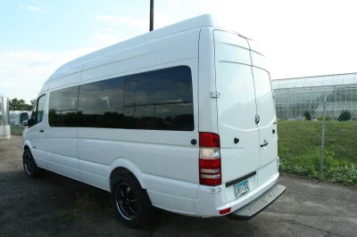 MOBILE HAIR SALON BARBERSHOP IN A VAN CUSTOM MERCEDES SPRINTER VANS HAIR CLIPPER - 2020 MERCEDES-BENZ SPRINTER 2500 CUSTOM - Image 6 of 40