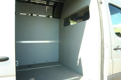 SILVER 170  - 2020 MERCEDES-BENZ SPRINTER 2500 CUSTOM - Image 3 of 14