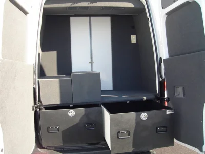 POLICE S.W.A.T - 2020 MERCEDES-BENZ SPRINTER 2500 CUSTOM - Image 10 of 14