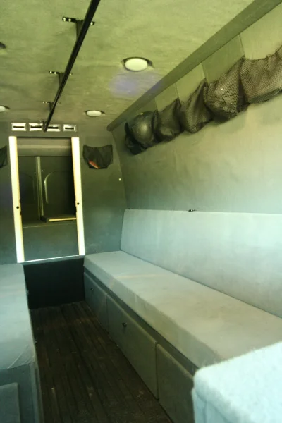 POLICE S.W.A.T - 2020 MERCEDES-BENZ SPRINTER 2500 CUSTOM - Image 3 of 14