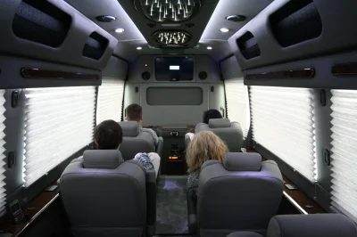 OFFICE TRAVLER P8 - 2020 MERCEDES-BENZ SPRINTER 2500 CUSTOM - Image 102 of 199