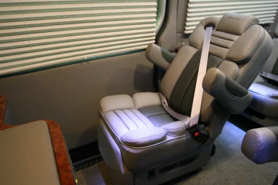 OFFICE TRAVLER P8 - 2020 MERCEDES-BENZ SPRINTER 2500 CUSTOM - Image 109 of 199