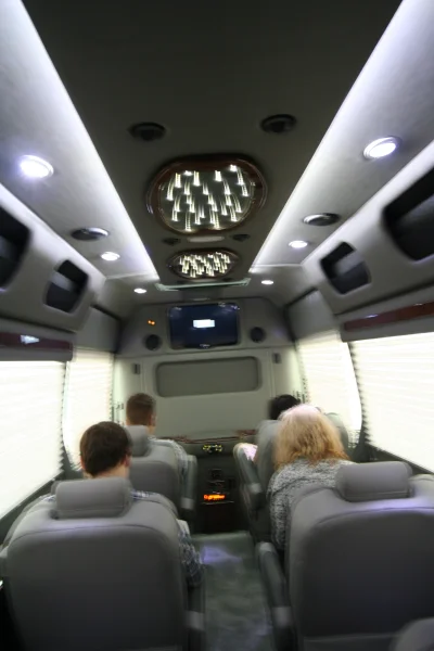 OFFICE TRAVLER P8 - 2020 MERCEDES-BENZ SPRINTER 2500 CUSTOM - Image 114 of 199