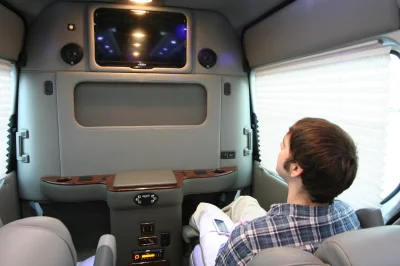 OFFICE TRAVLER P8 - 2020 MERCEDES-BENZ SPRINTER 2500 CUSTOM - Image 130 of 199