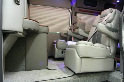 OFFICE TRAVLER P8 - 2020 MERCEDES-BENZ SPRINTER 2500 CUSTOM - Image 139 of 199