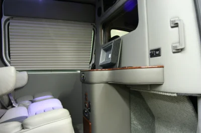 OFFICE TRAVLER P8 - 2020 MERCEDES-BENZ SPRINTER 2500 CUSTOM - Image 14 of 199