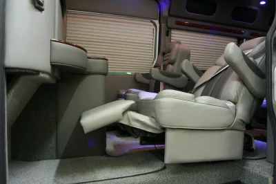 OFFICE TRAVLER P8 - 2020 MERCEDES-BENZ SPRINTER 2500 CUSTOM - Image 145 of 199