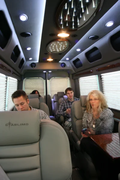 OFFICE TRAVLER P8 - 2020 MERCEDES-BENZ SPRINTER 2500 CUSTOM - Image 15 of 199