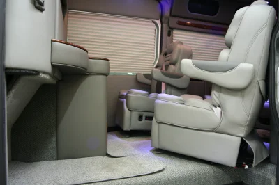 OFFICE TRAVLER P8 - 2020 MERCEDES-BENZ SPRINTER 2500 CUSTOM - Image 153 of 199