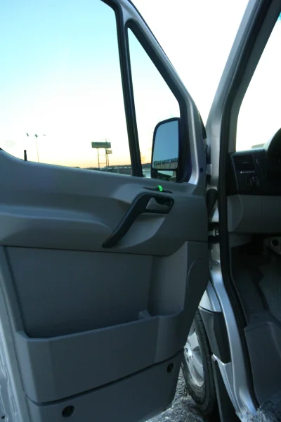 OFFICE TRAVLER P8 - 2020 MERCEDES-BENZ SPRINTER 2500 CUSTOM - Image 187 of 199