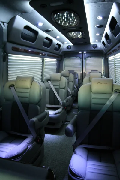 OFFICE TRAVLER P8 - 2020 MERCEDES-BENZ SPRINTER 2500 CUSTOM - Image 195 of 199