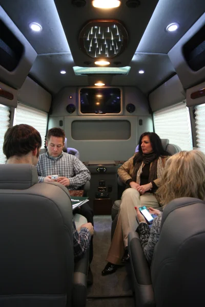 OFFICE TRAVLER P8 - 2020 MERCEDES-BENZ SPRINTER 2500 CUSTOM - Image 198 of 199