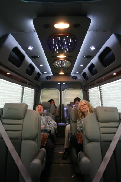 OFFICE TRAVLER P8 - 2020 MERCEDES-BENZ SPRINTER 2500 CUSTOM - Image 25 of 199