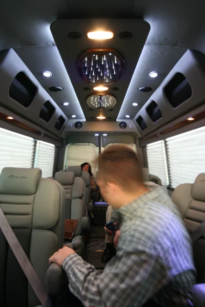 OFFICE TRAVLER P8 - 2020 MERCEDES-BENZ SPRINTER 2500 CUSTOM - Image 28 of 199