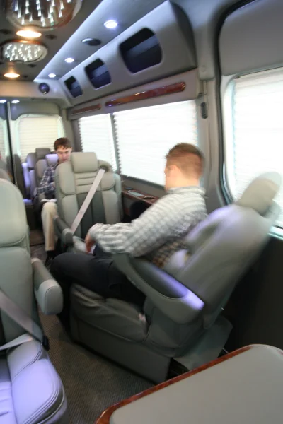 OFFICE TRAVLER P8 - 2020 MERCEDES-BENZ SPRINTER 2500 CUSTOM - Image 35 of 199