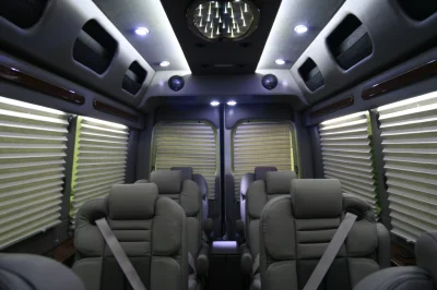 OFFICE TRAVLER P8 - 2020 MERCEDES-BENZ SPRINTER 2500 CUSTOM - Image 36 of 199