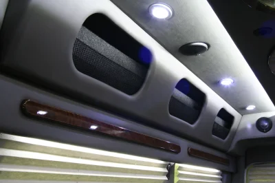 OFFICE TRAVLER P8 - 2020 MERCEDES-BENZ SPRINTER 2500 CUSTOM - Image 40 of 199