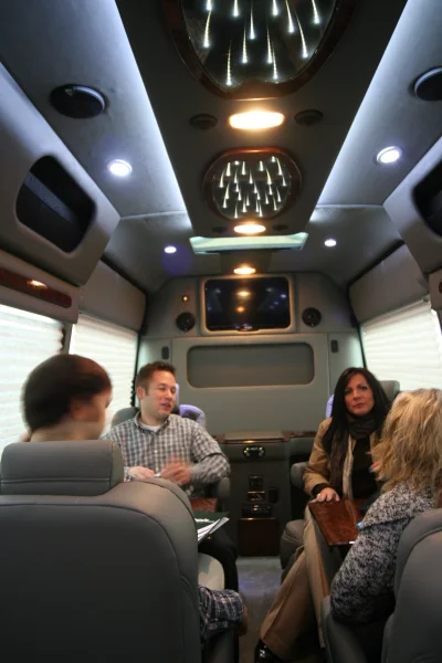 OFFICE TRAVLER P8 - 2020 MERCEDES-BENZ SPRINTER 2500 CUSTOM - Image 65 of 199