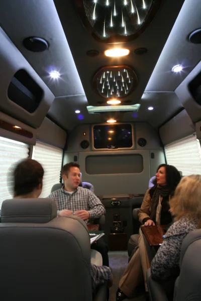 OFFICE TRAVLER P8 - 2020 MERCEDES-BENZ SPRINTER 2500 CUSTOM - Image 66 of 199