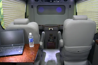 OFFICE TRAVLER P8 - 2020 MERCEDES-BENZ SPRINTER 2500 CUSTOM - Image 70 of 199