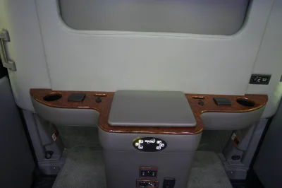 OFFICE TRAVLER P8 - 2020 MERCEDES-BENZ SPRINTER 2500 CUSTOM - Image 77 of 199