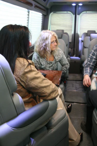 OFFICE TRAVLER P8 - 2020 MERCEDES-BENZ SPRINTER 2500 CUSTOM - Image 80 of 199