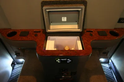 OFFICE TRAVLER P8 - 2020 MERCEDES-BENZ SPRINTER 2500 CUSTOM - Image 82 of 199