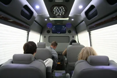 OFFICE TRAVLER P8 - 2020 MERCEDES-BENZ SPRINTER 2500 CUSTOM - Image 83 of 199