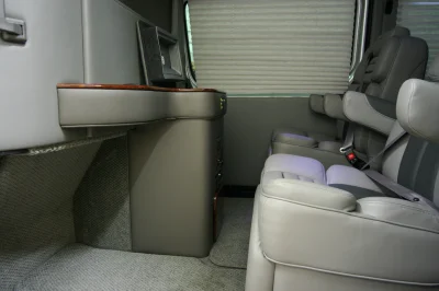 OFFICE TRAVLER P8 - 2020 MERCEDES-BENZ SPRINTER 2500 CUSTOM - Image 84 of 199