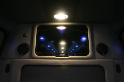 OFFICE TRAVLER P8 - 2020 MERCEDES-BENZ SPRINTER 2500 CUSTOM - Image 90 of 199