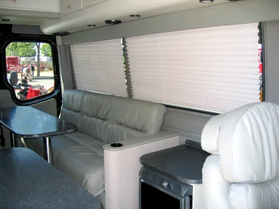 OFFICE MT2 - 2020 MERCEDES-BENZ SPRINTER 2500 CUSTOM - Image 6 of 10