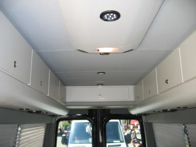 OFFICE MT2 - 2020 MERCEDES-BENZ SPRINTER 2500 CUSTOM - Image 7 of 10
