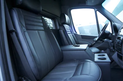 LUXURY TRAVELER - 2020 MERCEDES-BENZ SPRINTER 2500 LIMO - Image 10 of 25