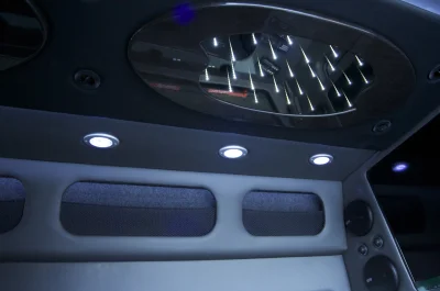 LUXURY TRAVELER - 2020 MERCEDES-BENZ SPRINTER 2500 LIMO - Image 15 of 25