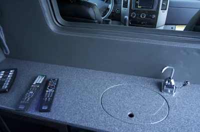 LUXURY TRAVELER - 2020 MERCEDES-BENZ SPRINTER 2500 LIMO - Image 21 of 25