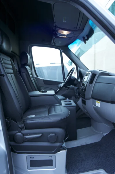 LUXURY TRAVELER - 2020 MERCEDES-BENZ SPRINTER 2500 LIMO - Image 25 of 25