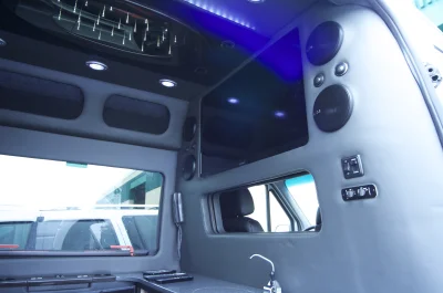 LUXURY TRAVELER - 2020 MERCEDES-BENZ SPRINTER 2500 LIMO - Image 8 of 25