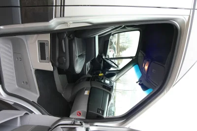 BLACK 170  - 2020 MERCEDES-BENZ SPRINTER 2500 LIMO - Image 28 of 65