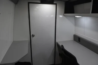 CUSTOM MOBILE OFFICE SPRINTER VAN CONVERSION WORK CENTER HOSPITAL - WALDOCH BUILD - 2021 MERCEDES-BENZ SPRINTER 2500 WORK - Image 11 of 38