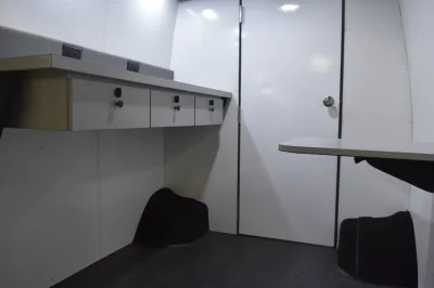 CUSTOM MOBILE OFFICE SPRINTER VAN CONVERSION WORK CENTER HOSPITAL - WALDOCH BUILD - 2021 MERCEDES-BENZ SPRINTER 2500 WORK - Image 14 of 38