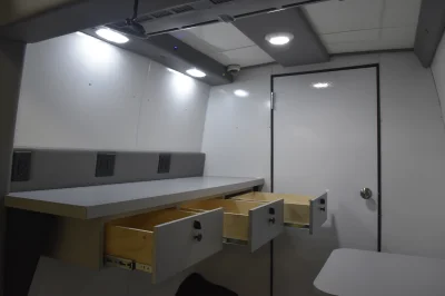 CUSTOM MOBILE OFFICE SPRINTER VAN CONVERSION WORK CENTER HOSPITAL - WALDOCH BUILD - 2021 MERCEDES-BENZ SPRINTER 2500 WORK - Image 16 of 38
