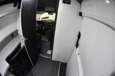CUSTOM MOBILE OFFICE SPRINTER VAN CONVERSION WORK CENTER HOSPITAL - WALDOCH BUILD - 2021 MERCEDES-BENZ SPRINTER 2500 WORK - Image 31 of 38
