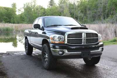 DODGE BLACK - 2020 RAM 1500 CUSTOM - Image 2 of 4