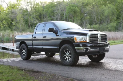 DODGE BLACK - 2020 RAM 1500 CUSTOM - Image 3 of 4